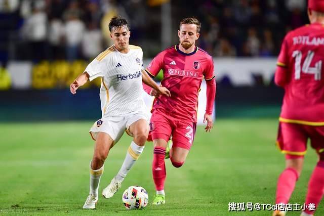 半场-U17中国女足3-0泰国U17 杨兰闪击李启娴破门成宛迪建功