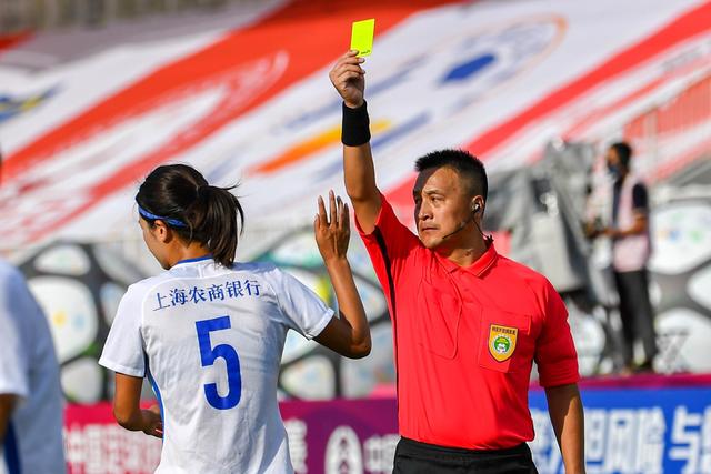 詹姆斯63+21沃特斯40分周琦25分 天津大胜广东